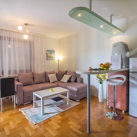 Apartamento Stan Na Dan Banja Luka Exterior foto