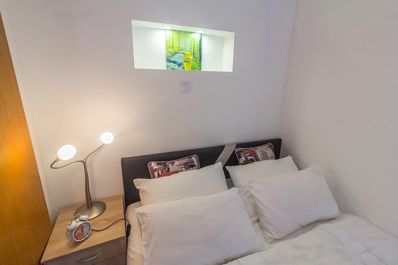 Apartamento Stan Na Dan Banja Luka Exterior foto