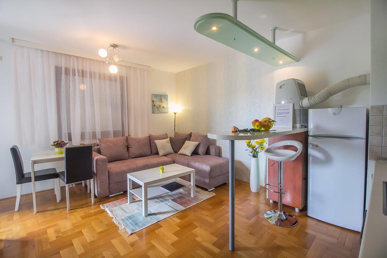 Apartamento Stan Na Dan Banja Luka Exterior foto