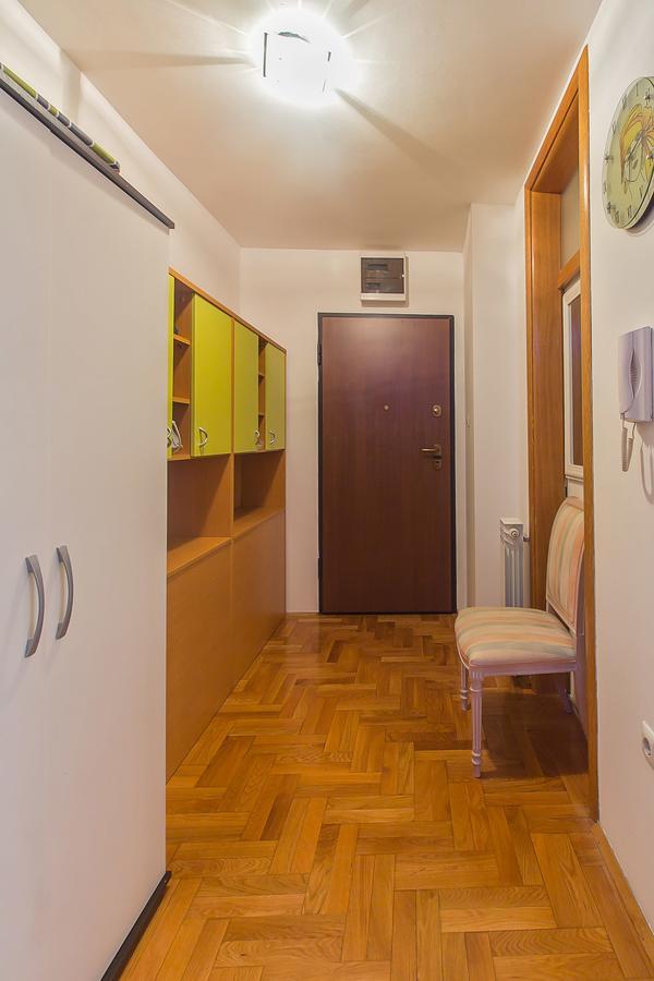 Apartamento Stan Na Dan Banja Luka Exterior foto