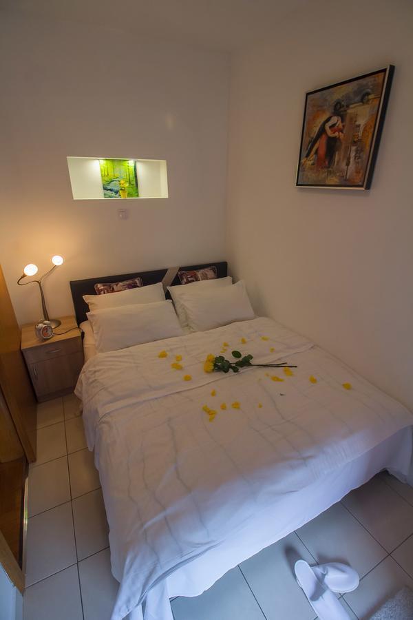 Apartamento Stan Na Dan Banja Luka Exterior foto