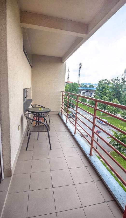 Apartamento Stan Na Dan Banja Luka Exterior foto